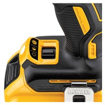 Vrtačka AKU příklepová DCD796D2 18V 2x2,0Ah Li-Ion