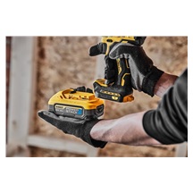 Vrtačka AKU XR DCD800H2T 18V 2x5,0Ah POWERSTACK Tstak