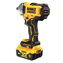 Utahovák AKU rázový DCF891P2T 1/2" 18V 2x5,0 Ah