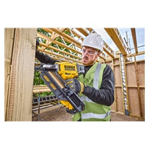 Hřebíkovačka DCN930P2 18V 2x5,0Ah Li-Ion